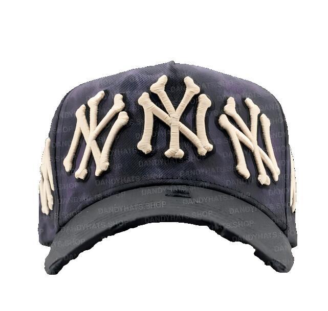 32 Hats-15