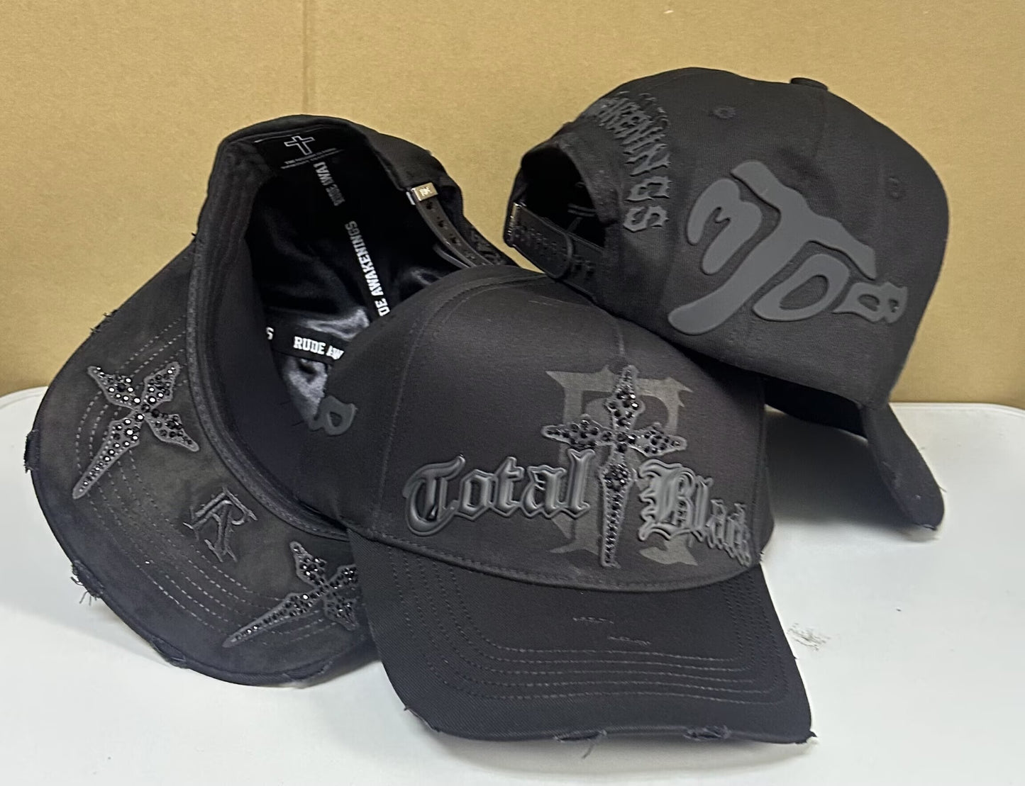 32Hat-1