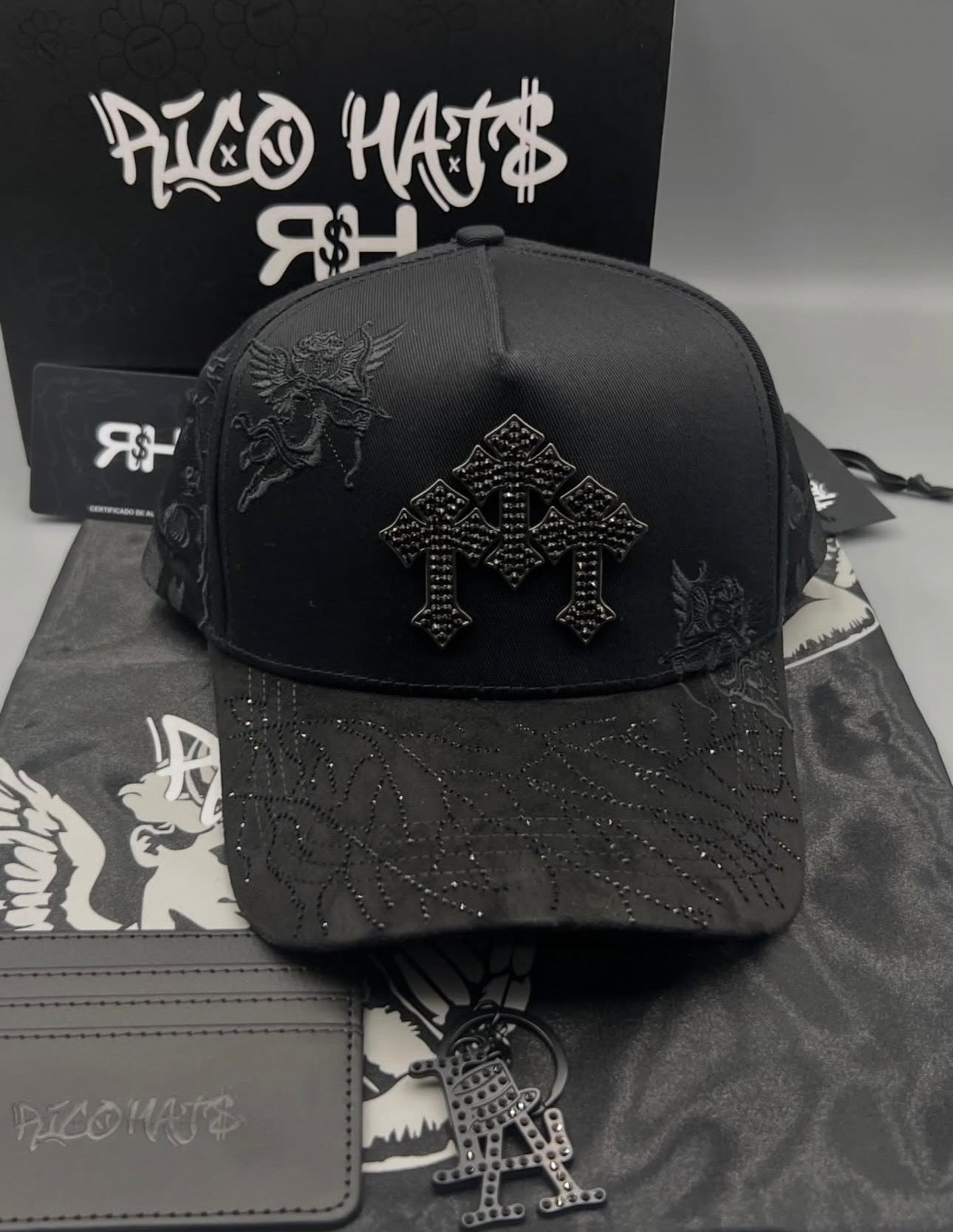 32Hat-7