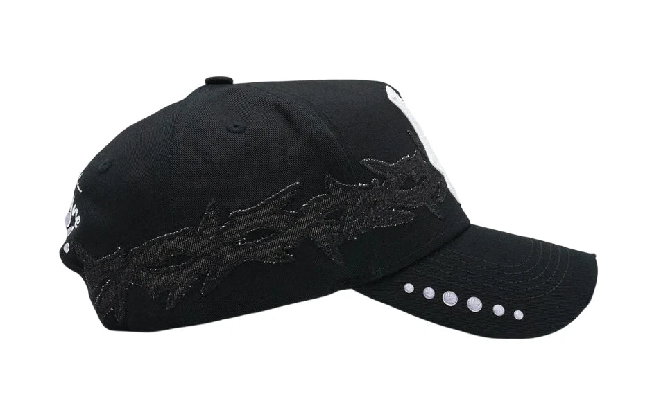 31 HATS "LA THRONS"
